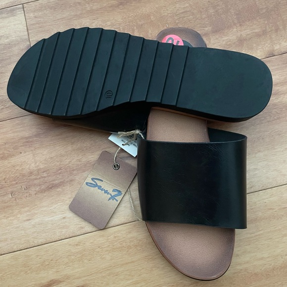 NWT - Seven7 Sandal Pearl Slide size 10 - Picture 3 of 4